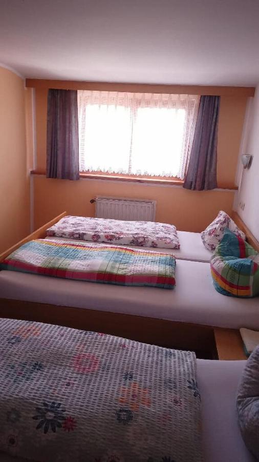 Dreibettzimmer